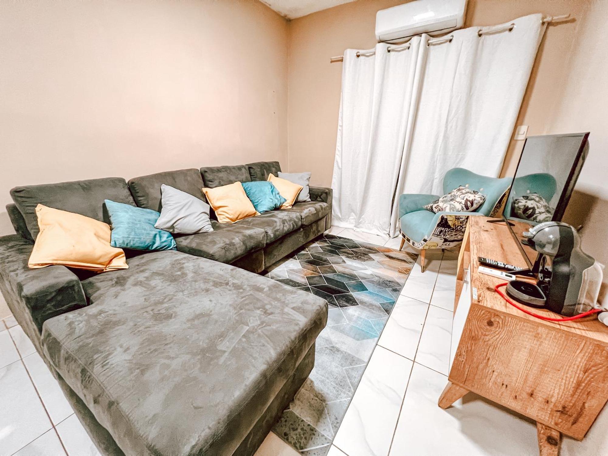 Amplio Loft En Zona Residencial De Asuncion Apartment Ngoại thất bức ảnh